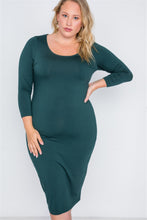 Load image into Gallery viewer, Plus Size Green Basic Long Sleeve Midi Dress
