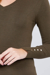V-neck Sweater W/rivet Button