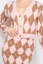 Load image into Gallery viewer, Diamond Button-front Cardigan Top
