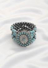 Load image into Gallery viewer, Rodeo western concho beaded bracelet
